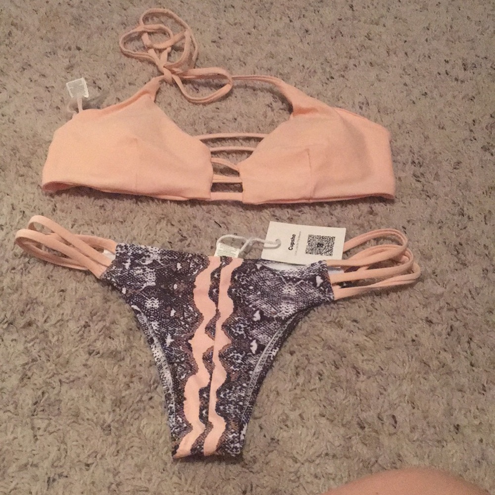 Medium size bikini swimsuit never worn